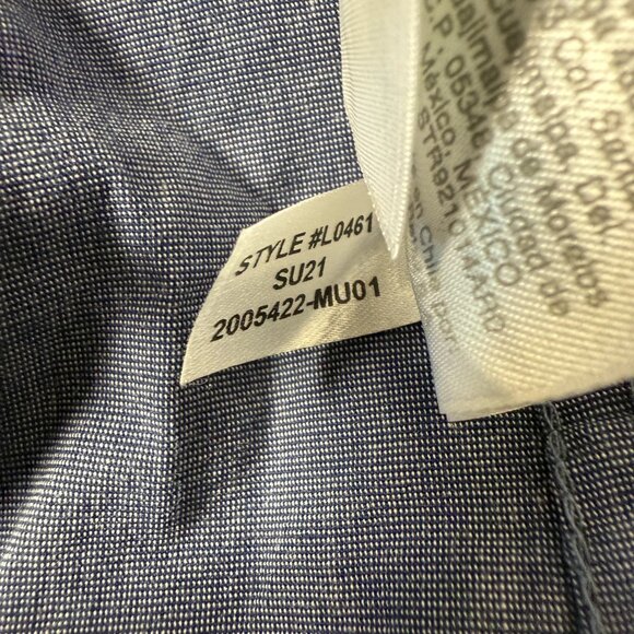 J Crew Slim Untucked Long Sleeve Button Down Denim Blue Size Medium - Picture 7 of 7